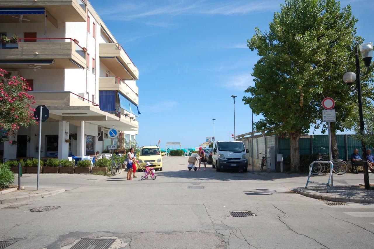 Appartamento Al Mare A Silvi Marina Exterior photo
