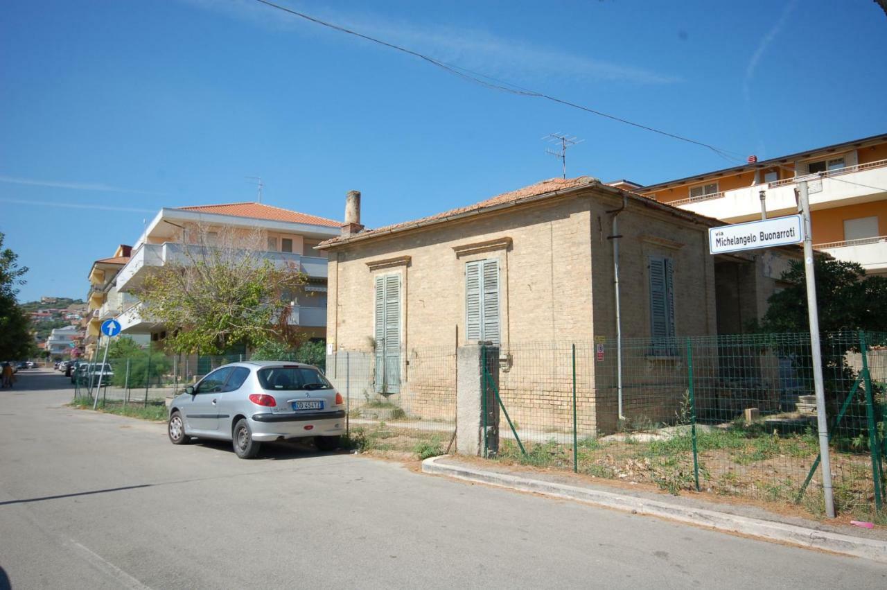 Appartamento Al Mare A Silvi Marina Exterior photo